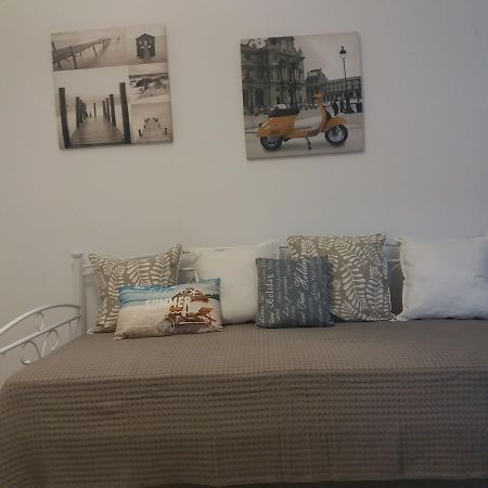 Nikoletta Rooms Páros 외부 사진
