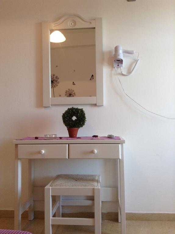 Nikoletta Rooms Páros 외부 사진