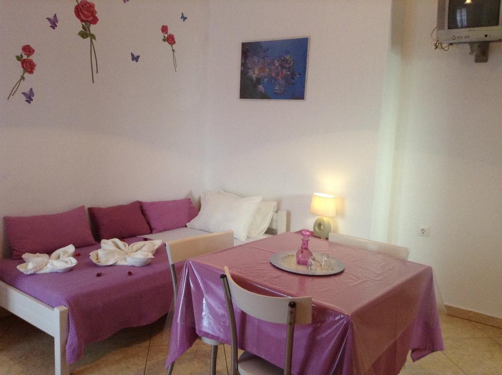 Nikoletta Rooms Páros 외부 사진