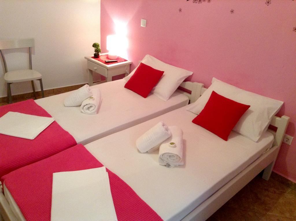 Nikoletta Rooms Páros 외부 사진