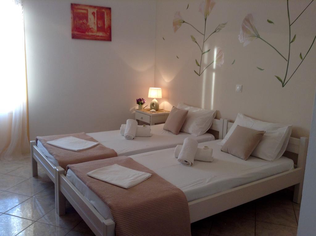 Nikoletta Rooms Páros 외부 사진