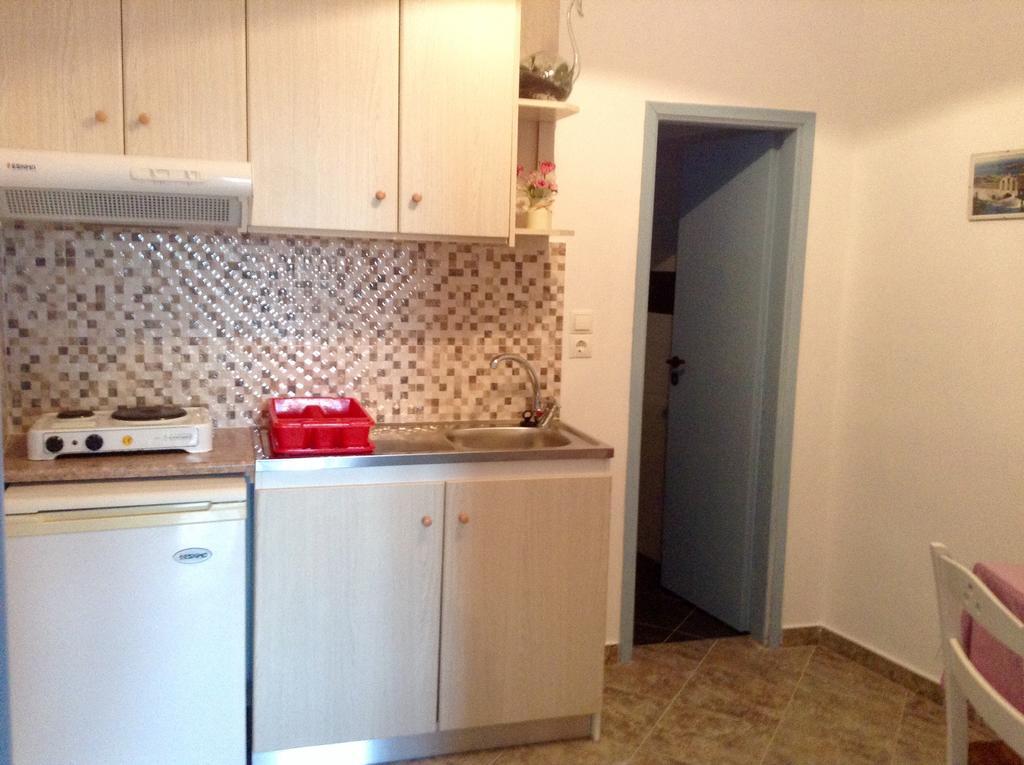 Nikoletta Rooms Páros 외부 사진