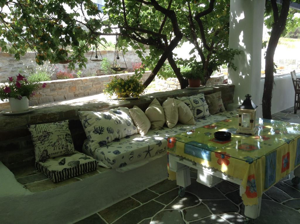 Nikoletta Rooms Páros 외부 사진