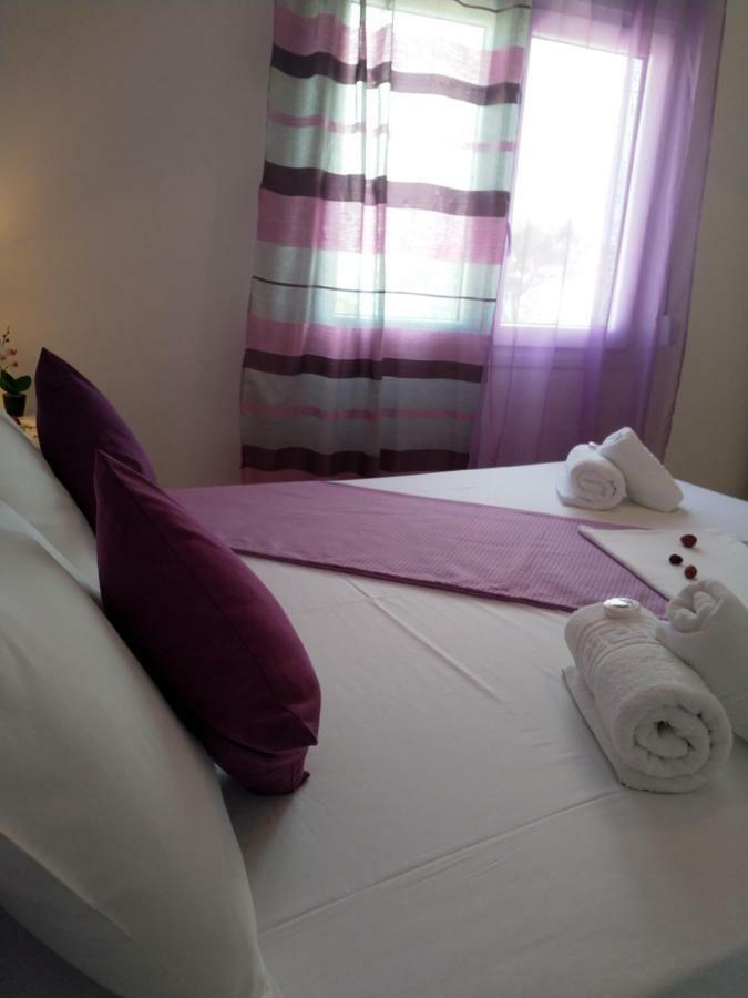 Nikoletta Rooms Páros 외부 사진