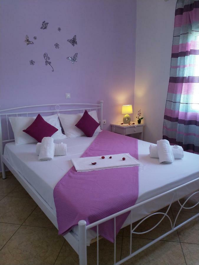 Nikoletta Rooms Páros 외부 사진